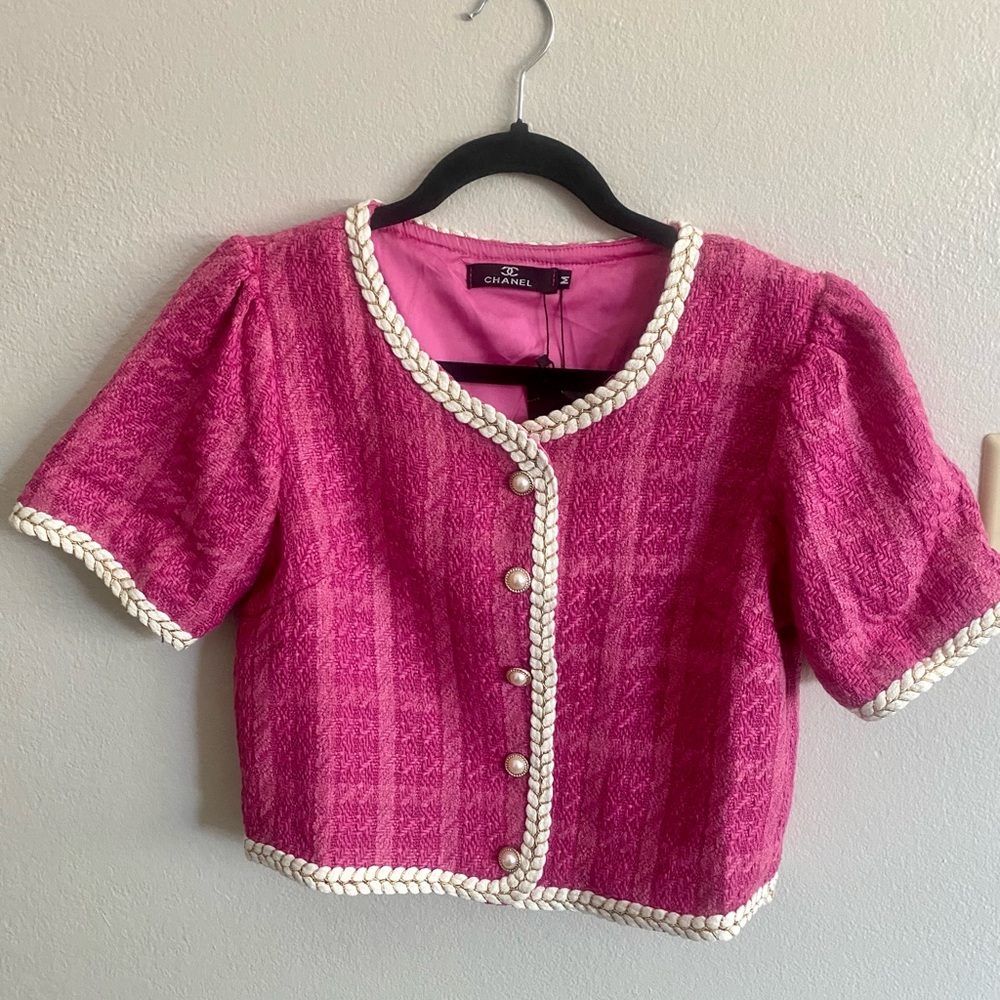 💕CHANEL Pink Button Down Cropped Jacket with Cream and Gold Braided Trim💕